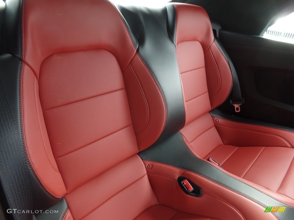 2017 Ford Mustang GT Premium Convertible Rear Seat Photos