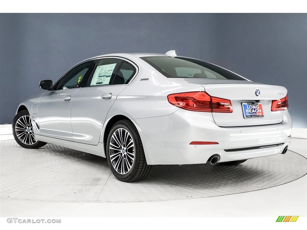 2019 5 Series 530e iPerformance Sedan - Glacier Silver Metallic / Black photo #2