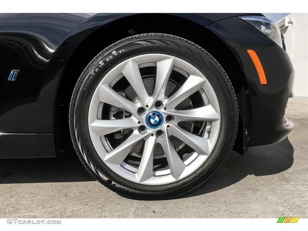 2018 3 Series 330e iPerformance Sedan - Jet Black / Black photo #9