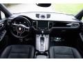 White - Macan  Photo No. 14