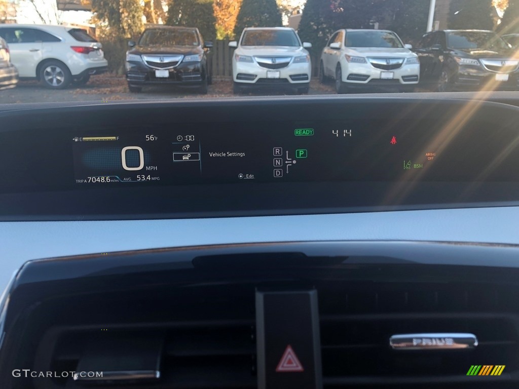 2017 Prius Three - Blue Crush Metallic / Moonstone Gray photo #13