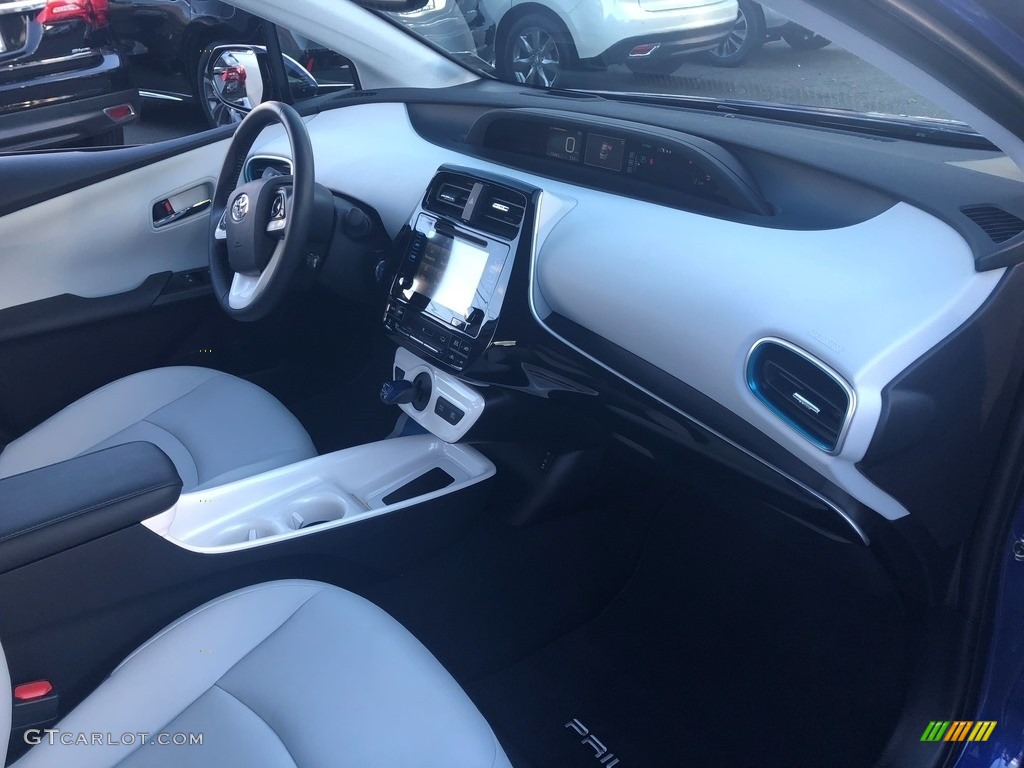 2017 Prius Three - Blue Crush Metallic / Moonstone Gray photo #30