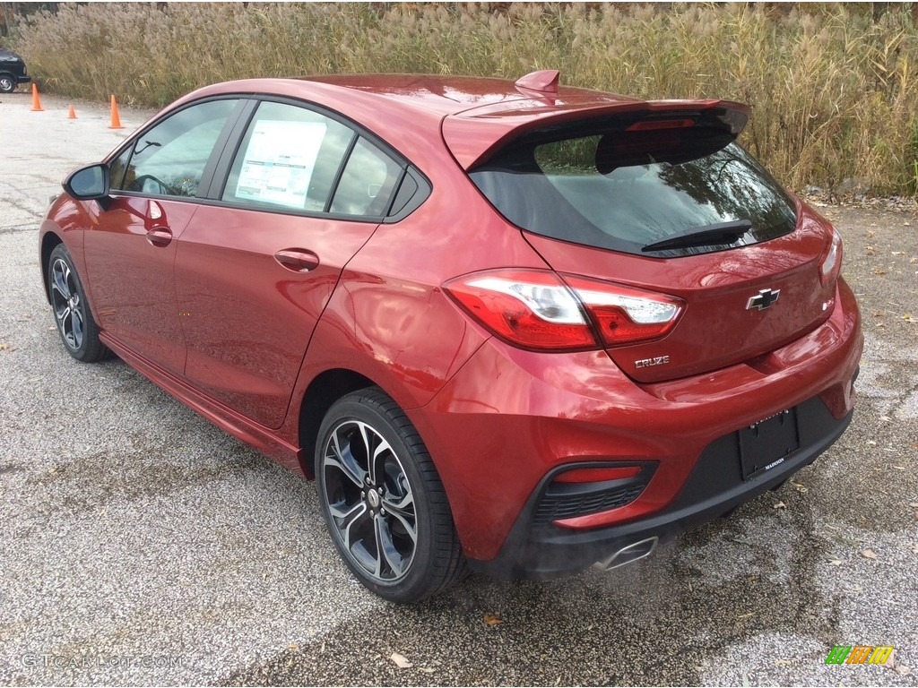 2019 Cruze LT Hatchback - Cajun Red Tintcoat / Black photo #4