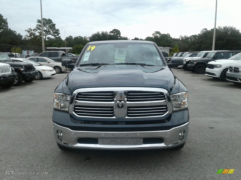 2019 1500 Classic Big Horn Crew Cab - Maximum Steel Metallic / Black/Diesel Gray photo #8