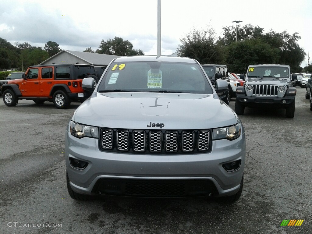 2019 Grand Cherokee Altitude - Billet Silver Metallic / Black photo #8
