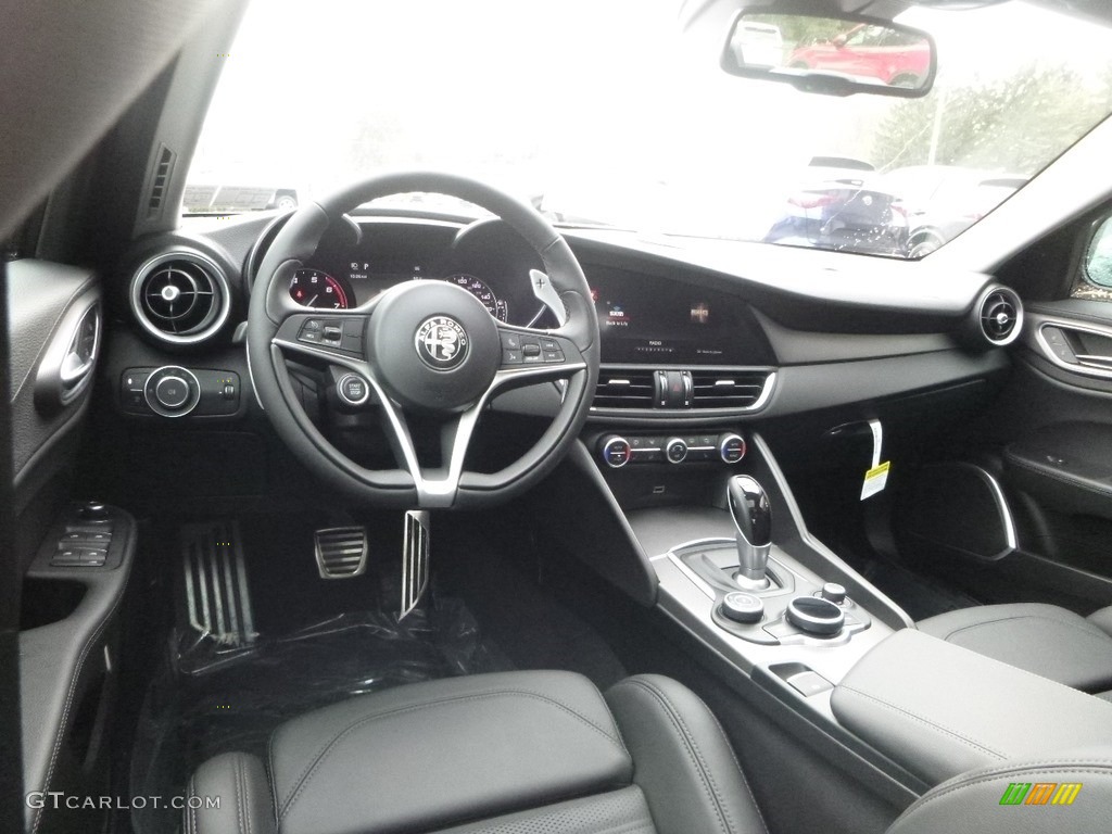 2019 Alfa Romeo Giulia Ti Sport AWD Black Dashboard Photo #130284305