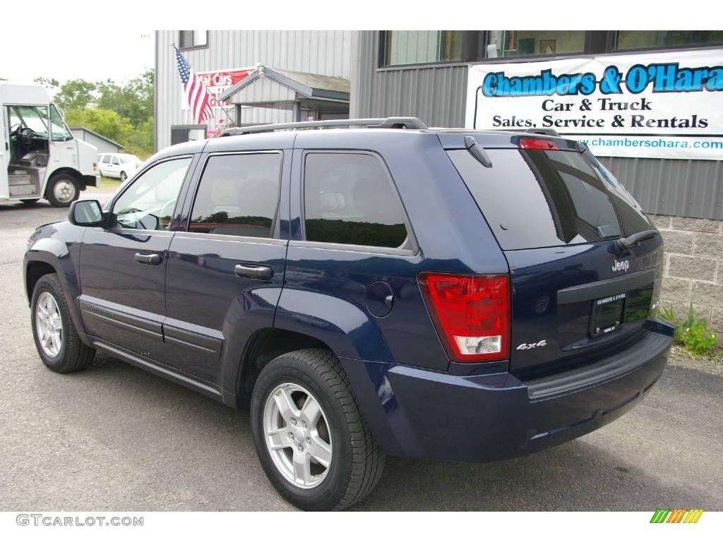 2005 Grand Cherokee Laredo 4x4 - Midnight Blue Pearl / Medium Slate Gray photo #10