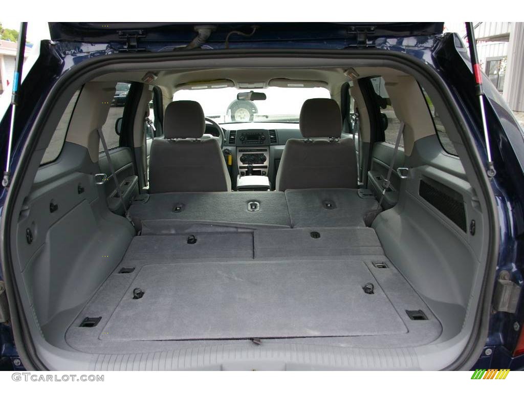 2005 Grand Cherokee Laredo 4x4 - Midnight Blue Pearl / Medium Slate Gray photo #11