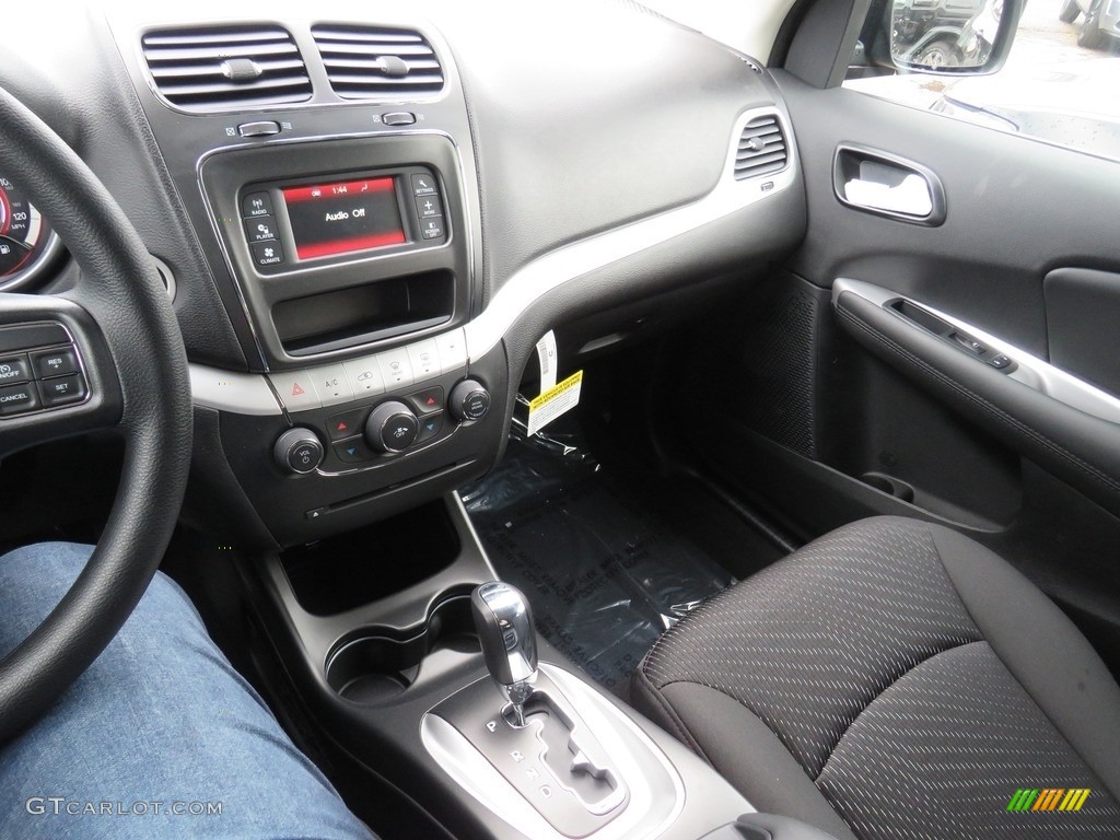 2018 Journey SE - Bruiser Grey / Black photo #29