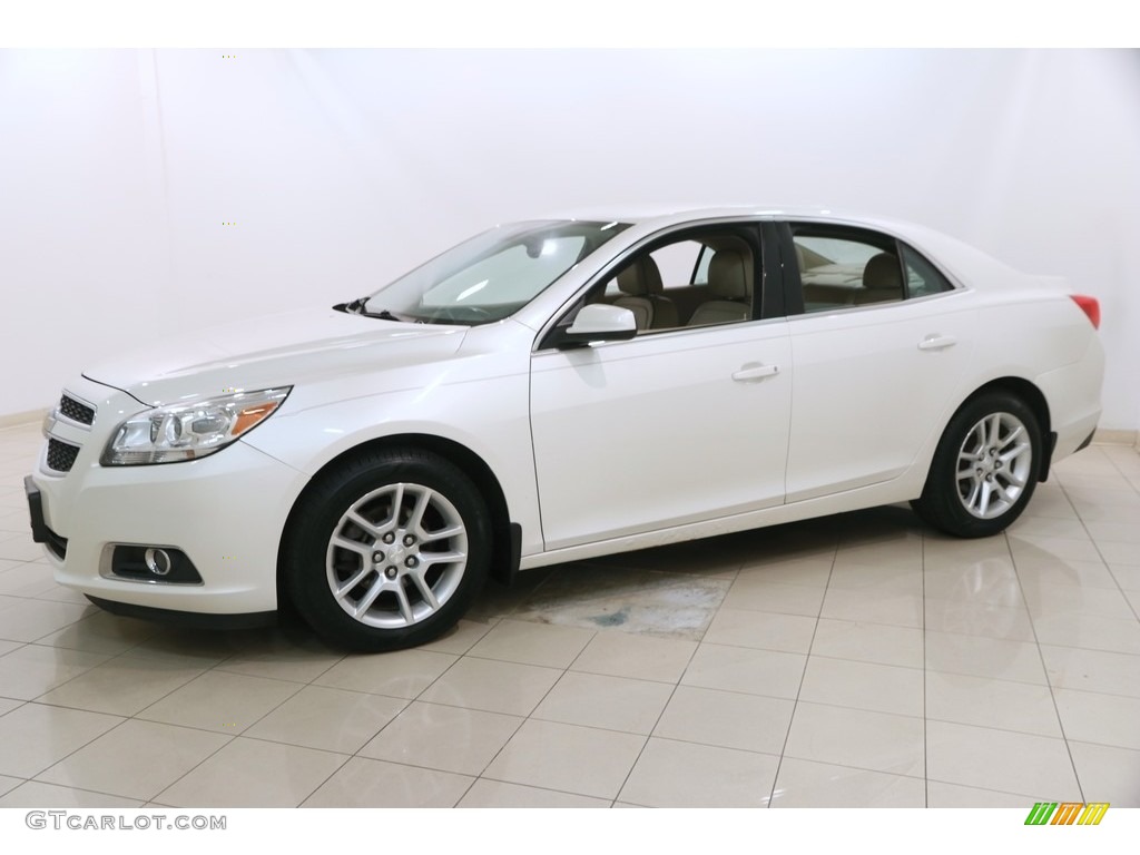 2013 Malibu ECO - White Diamond Tricoat / Cocoa/Light Neutral photo #3