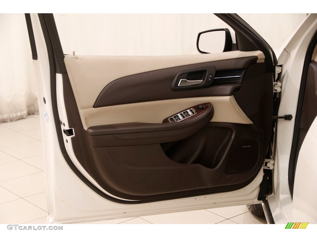 2013 Malibu ECO - White Diamond Tricoat / Cocoa/Light Neutral photo #4
