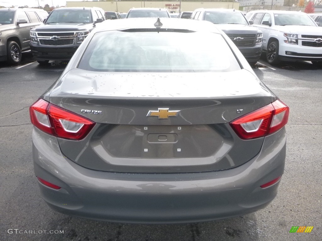 2019 Cruze LT - Pepperdust Metallic / Jet Black/­Galvanized photo #4