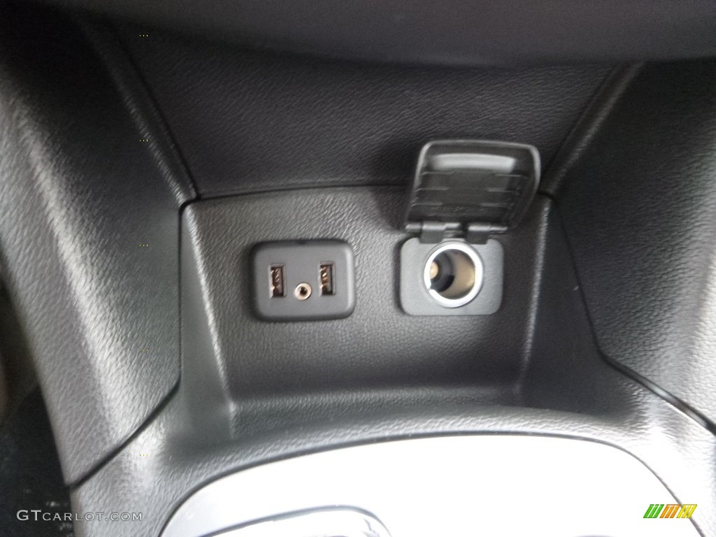 2019 Cruze LT - Pepperdust Metallic / Jet Black/­Galvanized photo #20