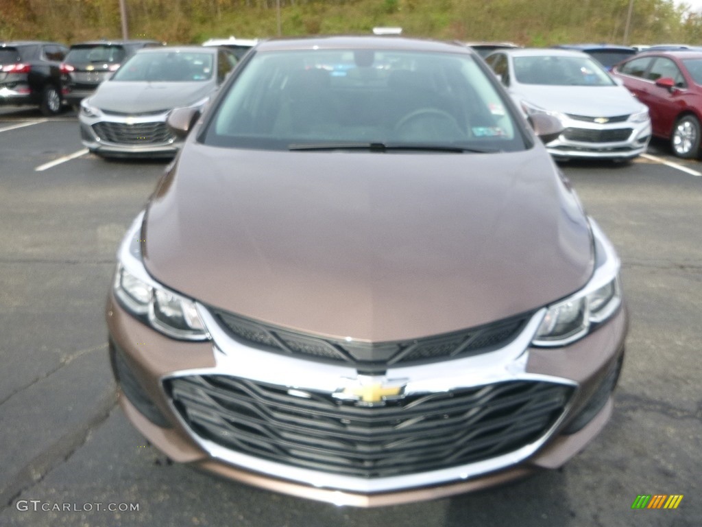 2019 Cruze LS - Oakwood Metallic / Jet Black/­Galvanized photo #8