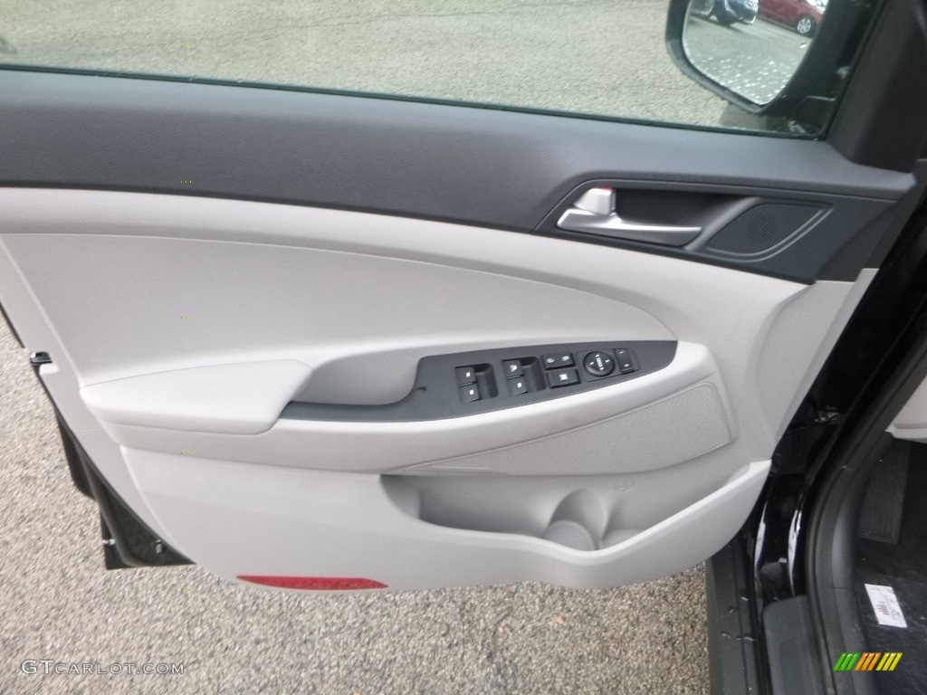 2019 Hyundai Tucson Value AWD Gray Door Panel Photo #130289555