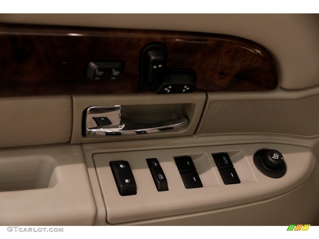 2010 Grand Marquis LS Ultimate Edition - Black / Medium Light Stone photo #6