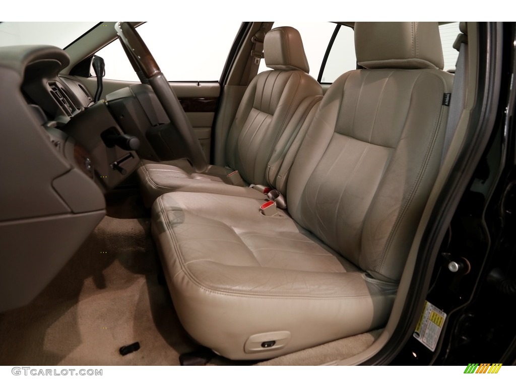 2010 Grand Marquis LS Ultimate Edition - Black / Medium Light Stone photo #8