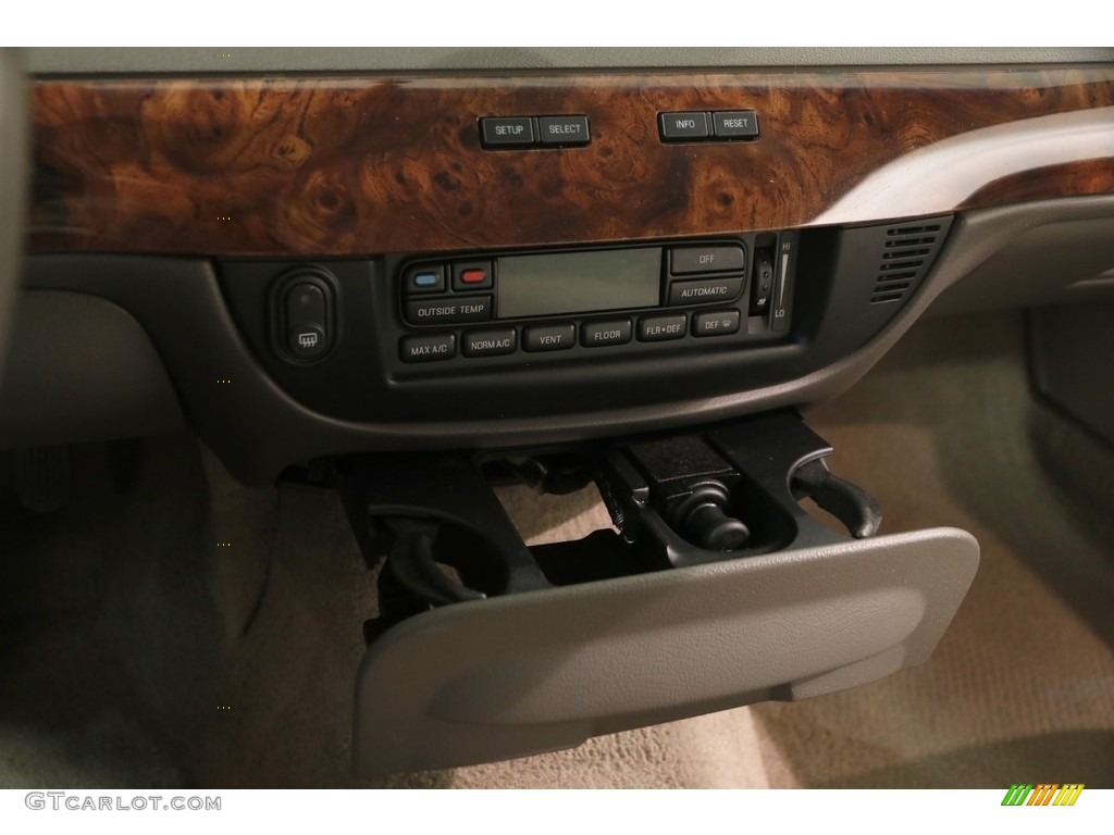 2010 Grand Marquis LS Ultimate Edition - Black / Medium Light Stone photo #15