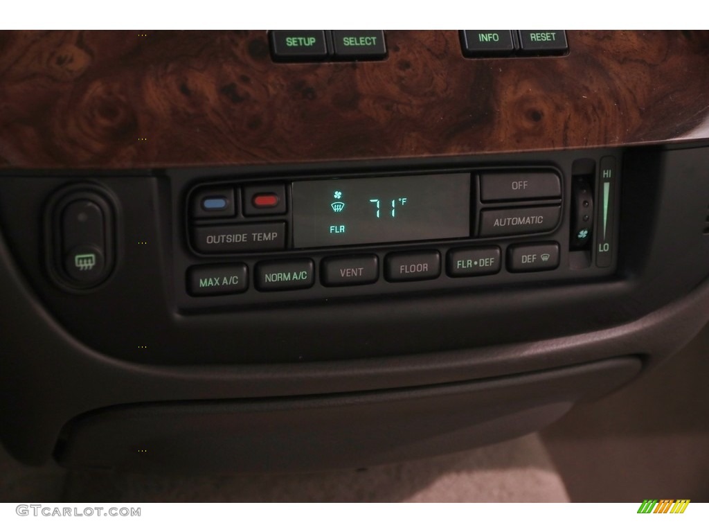 2010 Grand Marquis LS Ultimate Edition - Black / Medium Light Stone photo #16