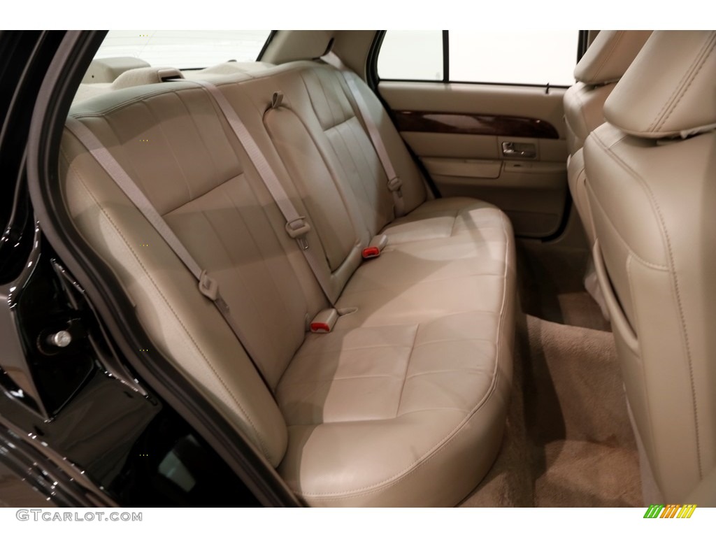 2010 Grand Marquis LS Ultimate Edition - Black / Medium Light Stone photo #18