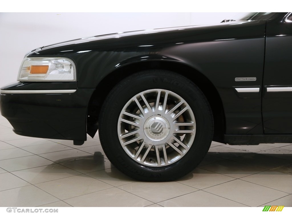2010 Grand Marquis LS Ultimate Edition - Black / Medium Light Stone photo #24