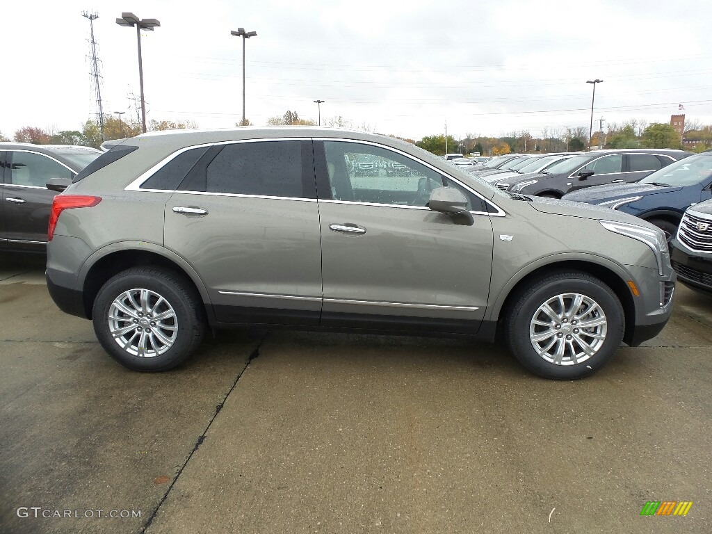 Bronze Dune Metallic 2019 Cadillac XT5 Standard XT5 Model Exterior Photo #130294919