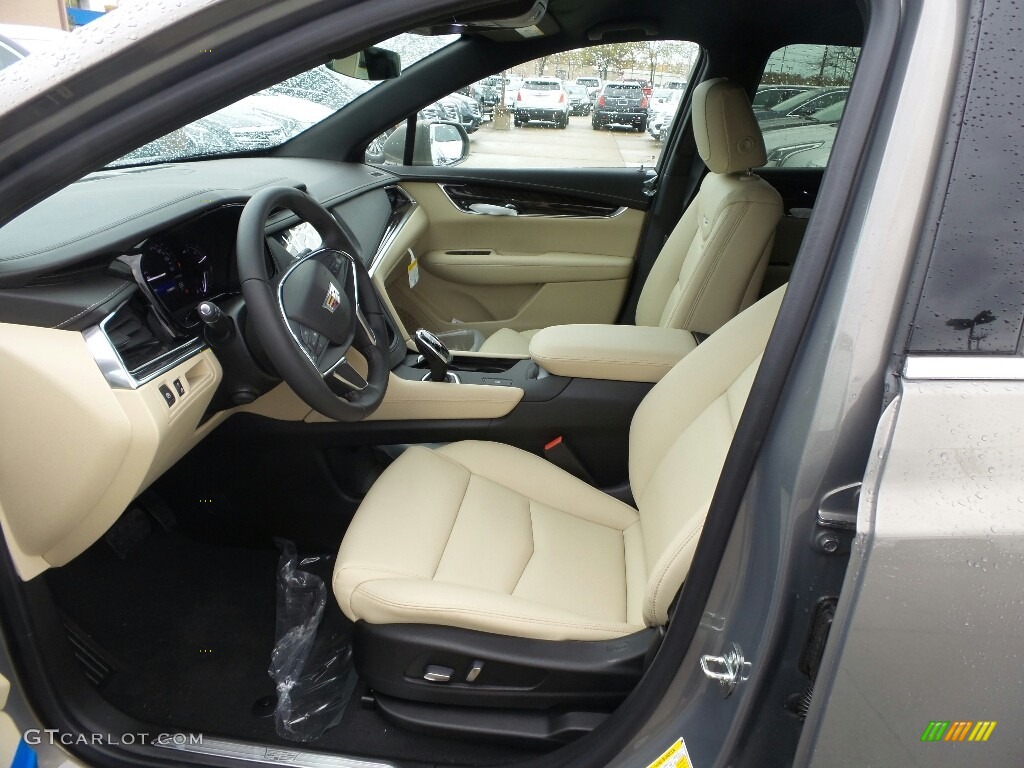 Sahara Beige Interior 2019 Cadillac XT5 Standard XT5 Model Photo #130294937