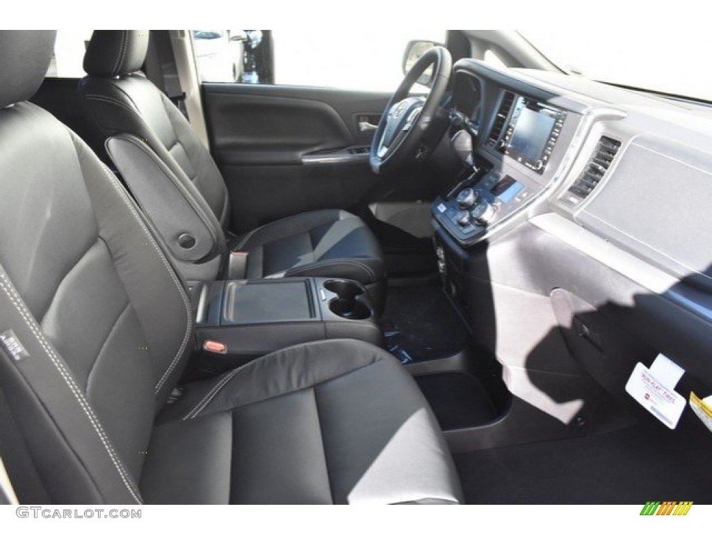 2019 Sienna SE AWD - Super White / Black photo #12