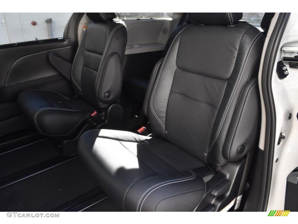 2019 Sienna SE AWD - Super White / Black photo #16