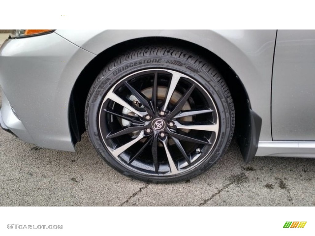 2019 Toyota Camry XSE Wheel Photos