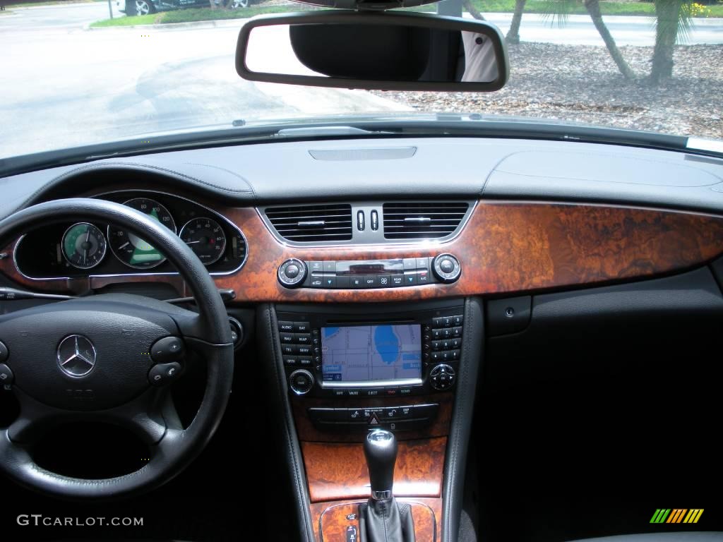 2006 CLS 500 - Black / Black photo #17