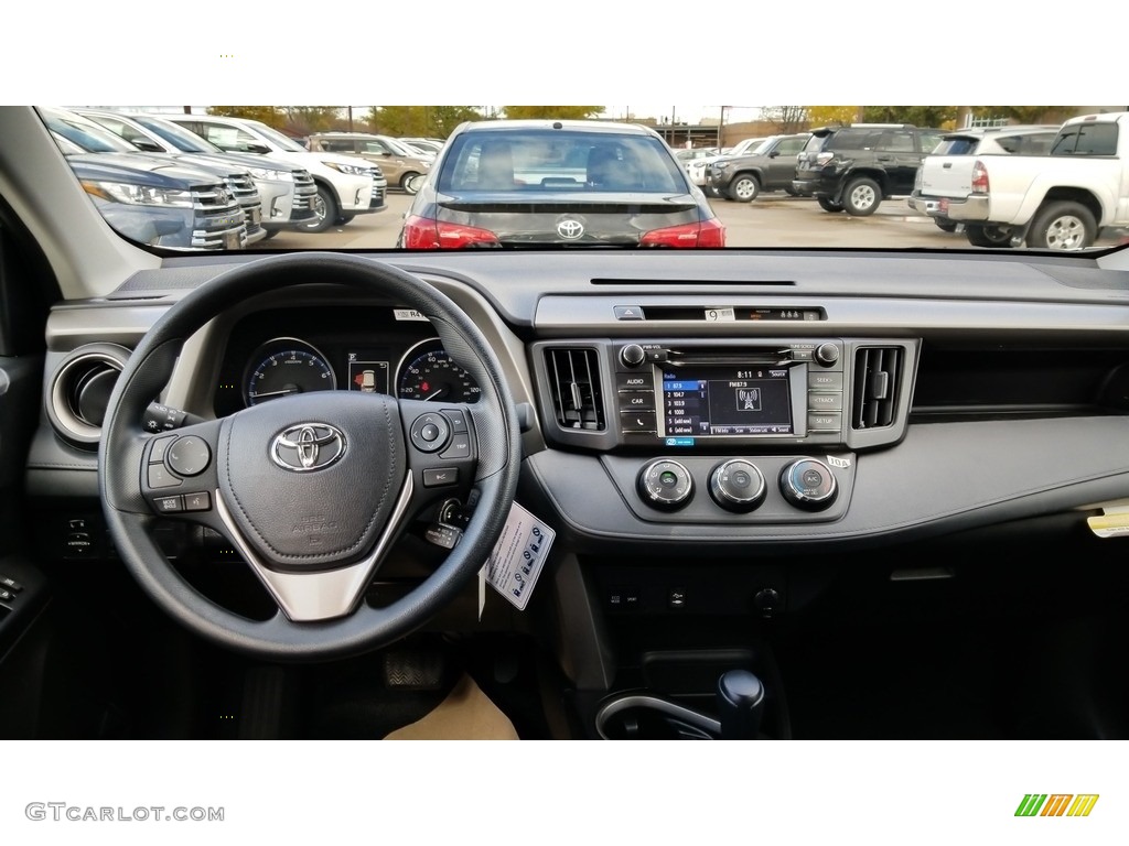 2018 RAV4 LE - Super White / Black photo #3