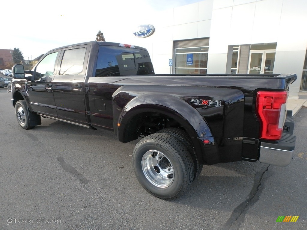 Magma Red 2019 Ford F350 Super Duty Lariat Crew Cab 4x4 Exterior Photo #130328728