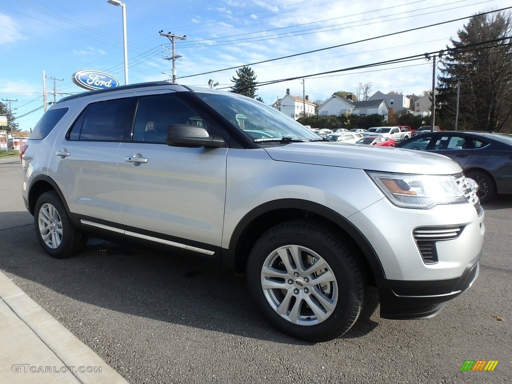 2019 Explorer XLT 4WD - Ingot Silver / Medium Black photo #3