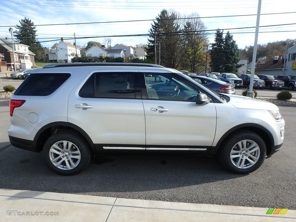 2019 Explorer XLT 4WD - Ingot Silver / Medium Black photo #4