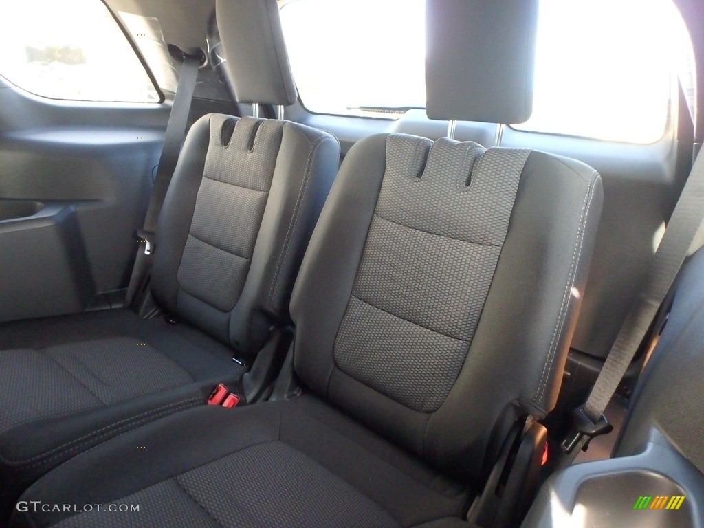 2019 Explorer XLT 4WD - Ingot Silver / Medium Black photo #12