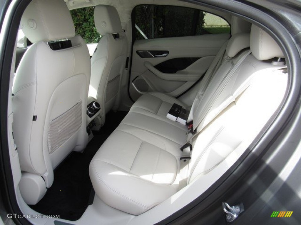 Ebony/Light Oyster Interior 2019 Jaguar I-PACE First Edition AWD Photo #130331809