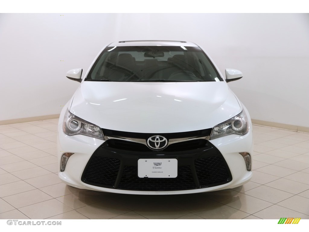 2017 Camry XSE - Blizzard White Pearl / Black photo #2