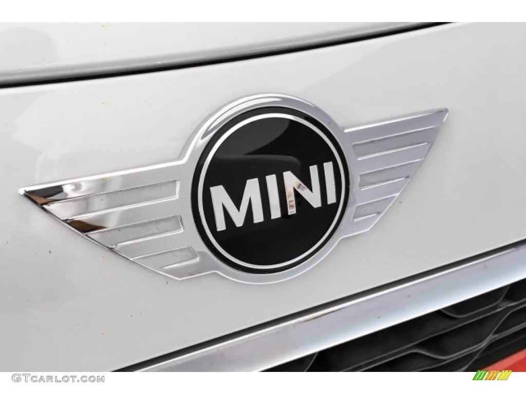 2016 Hardtop John Cooper Works 2 Door - White Silver Metallic / JCW Double Stripe Carbon Black/Dinamica photo #7