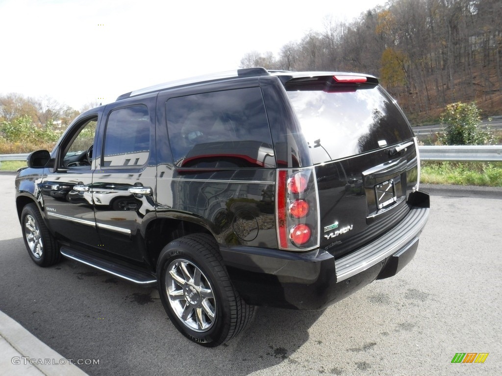 2011 Yukon Denali AWD - Carbon Black Metallic / Ebony photo #8