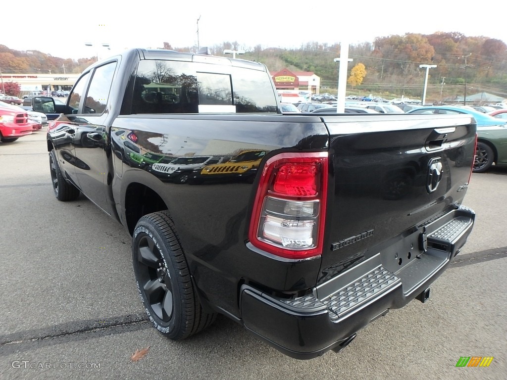 2019 1500 Big Horn Crew Cab 4x4 - Diamond Black Crystal Pearl / Black photo #3