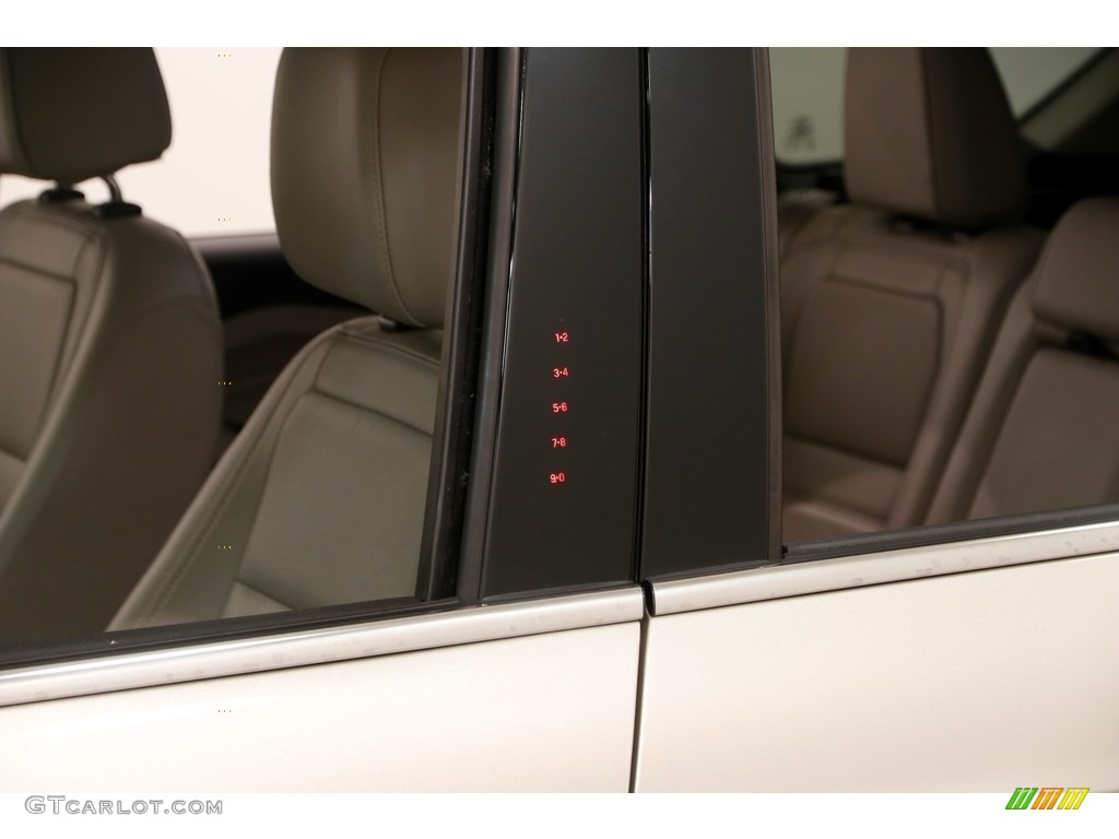 2017 Escape Titanium 4WD - White Gold / Medium Light Stone photo #4