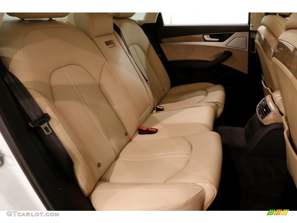 2013 A8 3.0T quattro - Ibis White / Velvet Beige photo #22