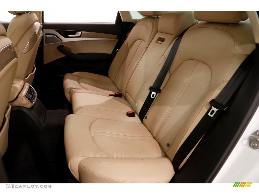 2013 A8 3.0T quattro - Ibis White / Velvet Beige photo #23