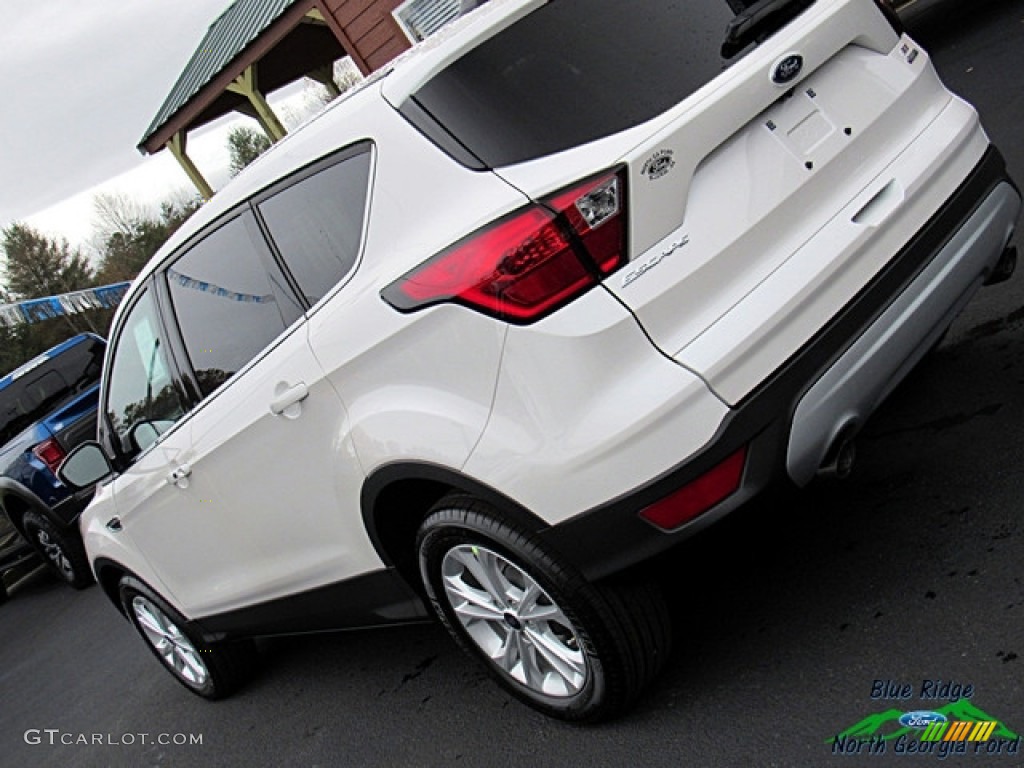 2019 Escape SE 4WD - White Platinum / Chromite Gray/Charcoal Black photo #31