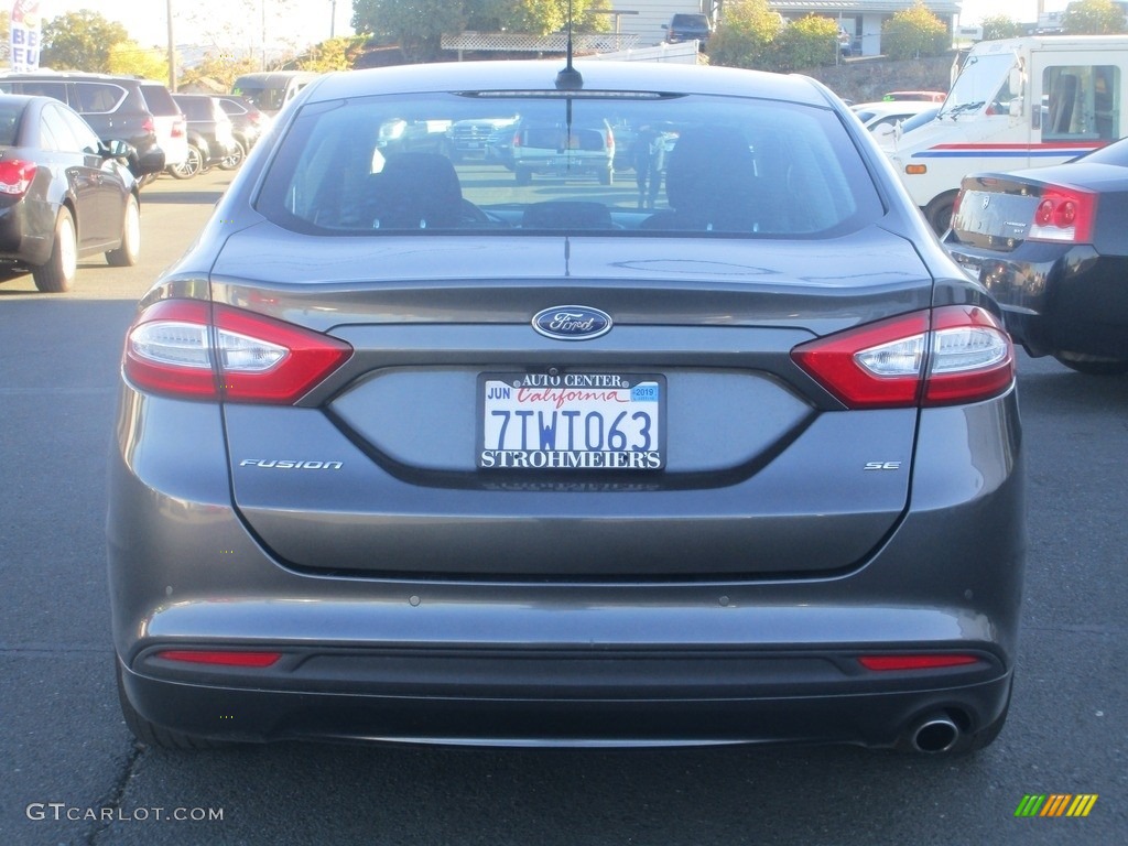 2016 Fusion SE - Guard Metallic / Charcoal Black photo #6