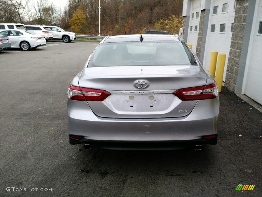 2019 Camry XLE - Celestial Silver Metallic / Ash photo #6