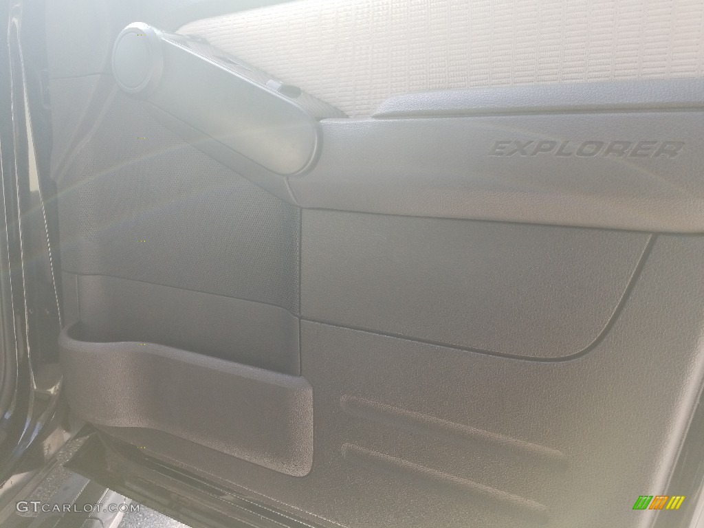 2008 Explorer Sport Trac XLT - Black / Dark Charcoal photo #16