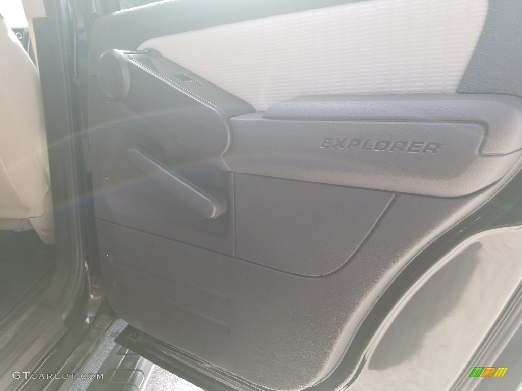 2008 Explorer Sport Trac XLT - Black / Dark Charcoal photo #19