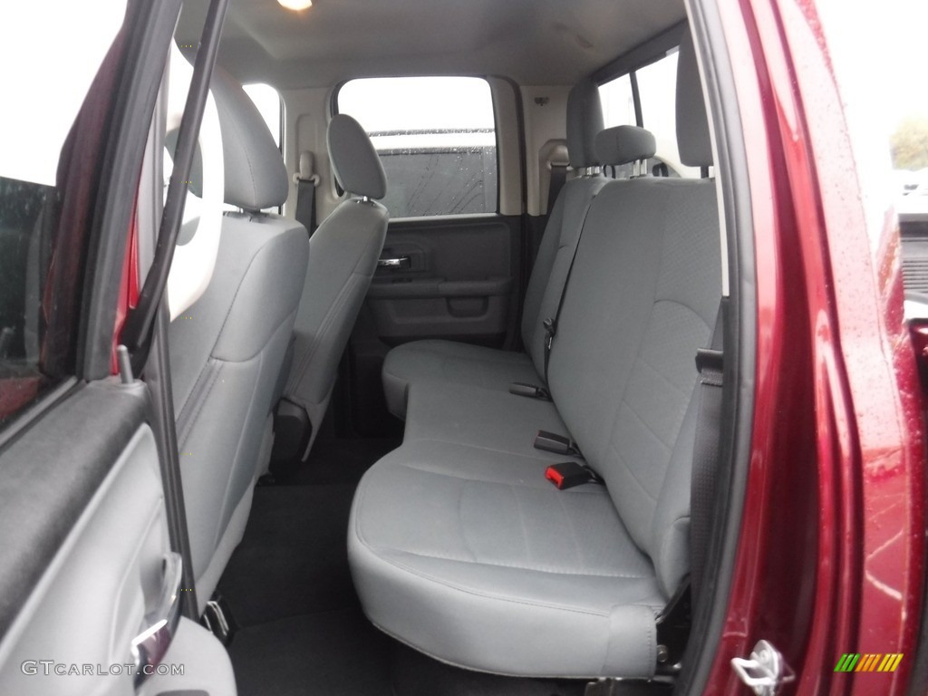 2018 1500 SLT Quad Cab 4x4 - Delmonico Red Pearl / Black/Diesel Gray photo #24